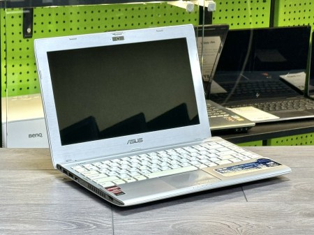 Asus EeePC 1225B